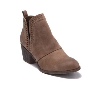 New Rock and Candy Bootie Taupe